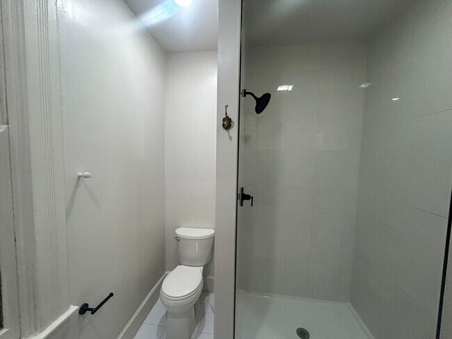 Building Photo - 920 Washington Ave