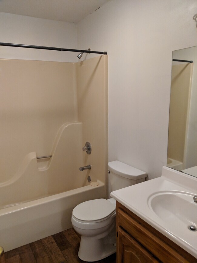 Building Photo - Super Cute Three Bedroom Two Bathroom Home!