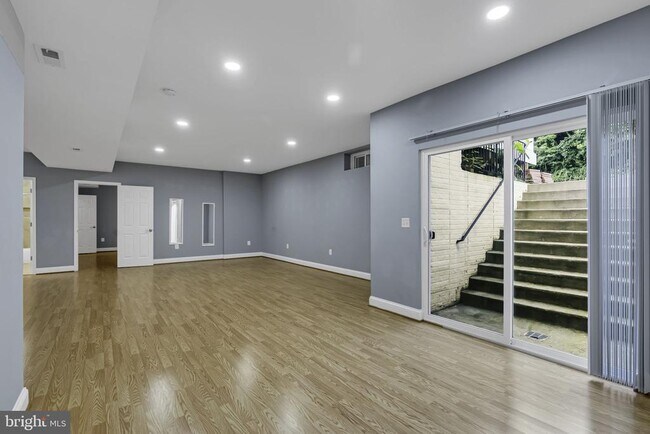Building Photo - 40560 Aldie Springs Dr