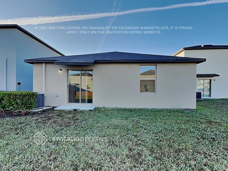 Building Photo - 2210 Treesdale Ave