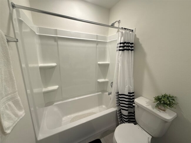 Building Photo - 527 Baobab Wy