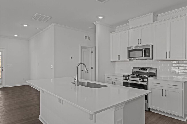 Building Photo - Beautiful 2-Story 4 Bedroom, 3 Bath Home in Angier — Just 30 Minutes from Downtown Raleigh