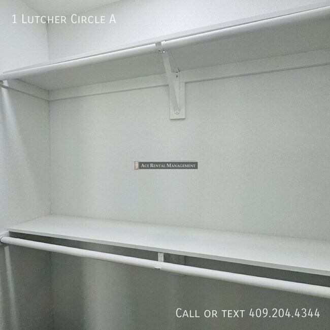 Building Photo - 1 Lutcher Circle A