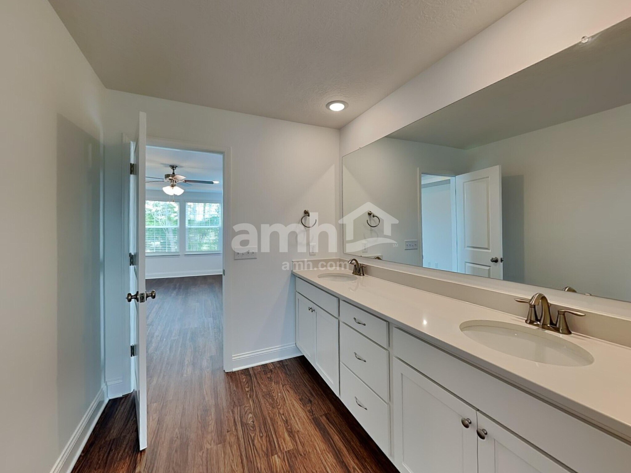 Building Photo - 8268 Northpoint Dr