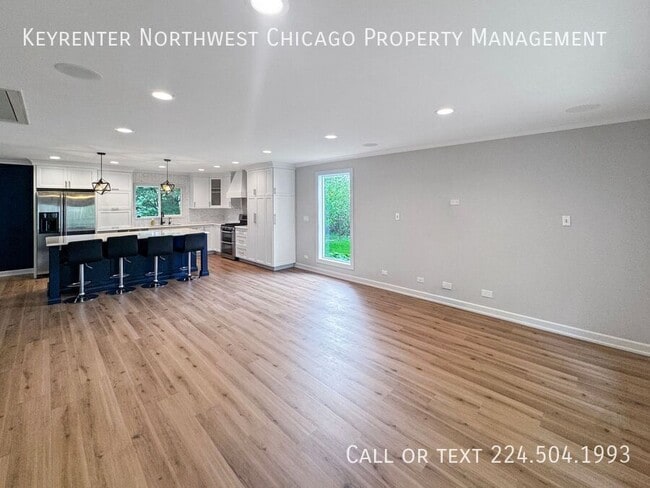 Building Photo - 1028 Tiverton Ct