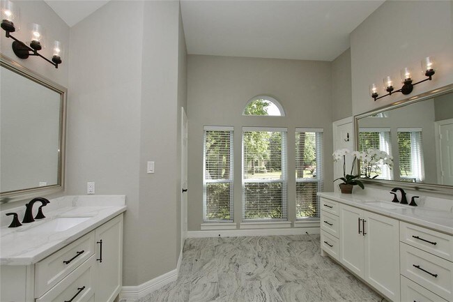 Building Photo - 2239 Deer Cove Trail