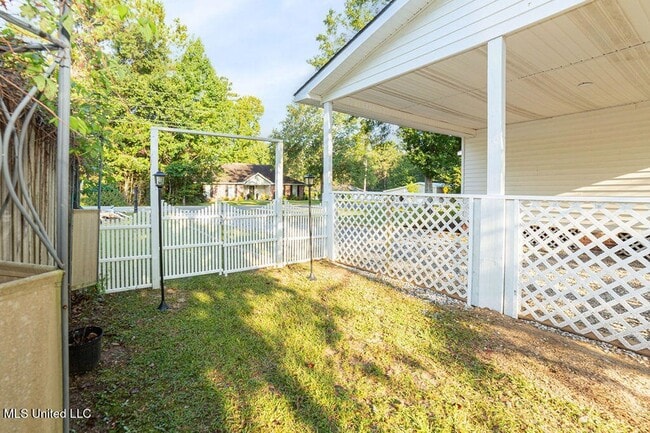 Building Photo - 10828 Haena Ct