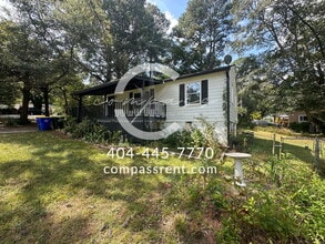 Building Photo - 3228 White Oak Cir