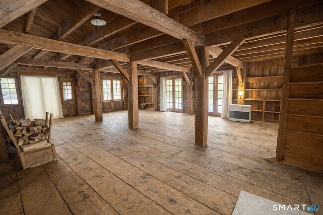 Building Photo - 45 Hoppen Rd