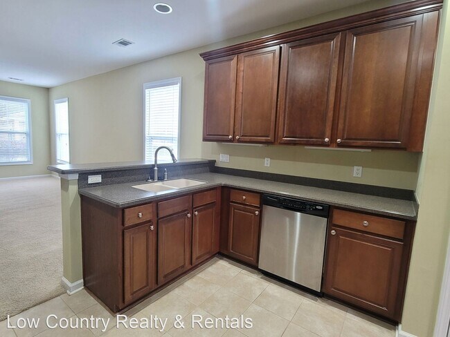 Building Photo - 3 br, 2.5 bath House - 61 Woods Bay