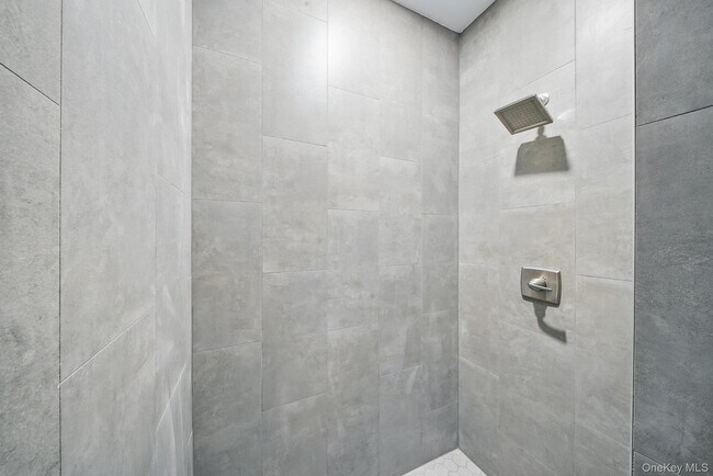 Building Photo - 7 Giada Ln