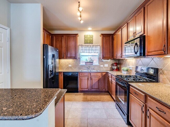 Building Photo - 611 Boca Chica Dr