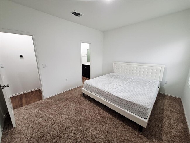 Building Photo - 14309 Sandrock Bnd