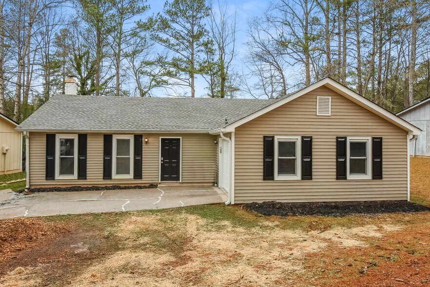 Primary Photo - 6924 Hickory Log Rd