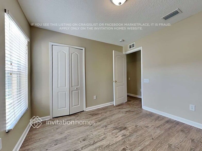 Building Photo - 12326 Cedarfield Dr