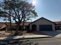 Building Photo - 38057 Meadowlark Ln