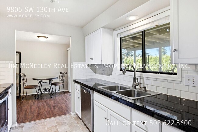 Building Photo - 9805 SW 130th Ave