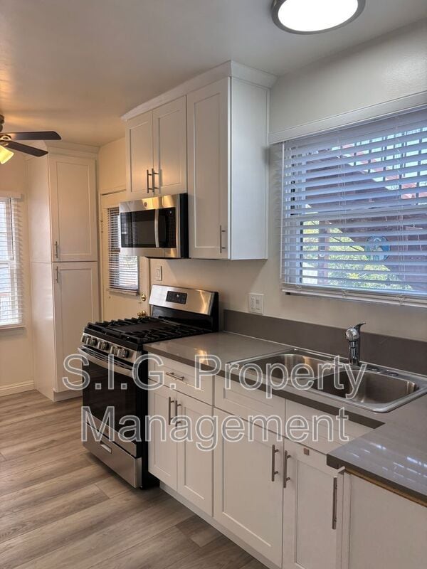 Building Photo - 1605 N Verdugo Rd