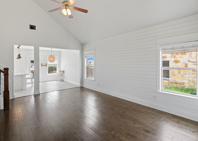 Building Photo - Discover the perfect blend of comfort and space at 6323 Myrtle.