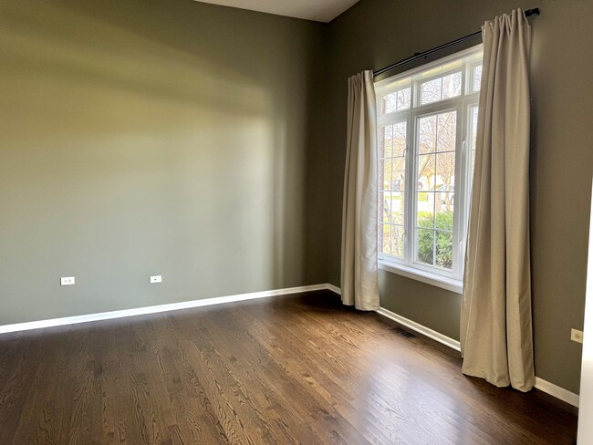 Building Photo - 5739 Rosinweed Ln
