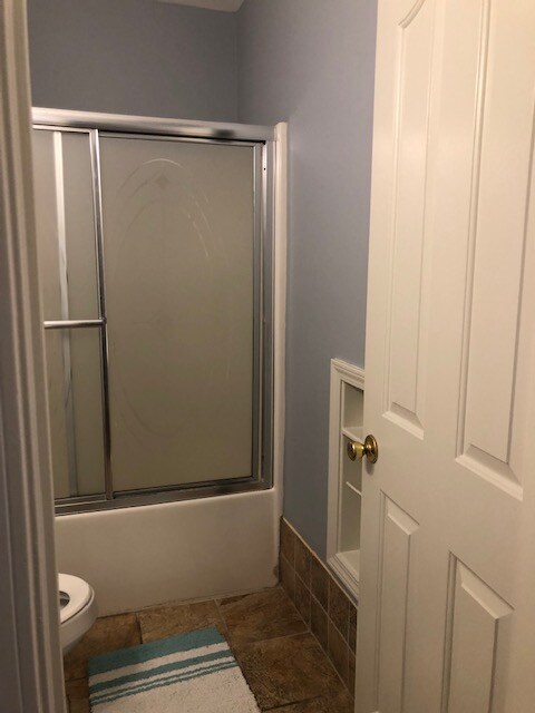 Building Photo - 905 Lowry Ct