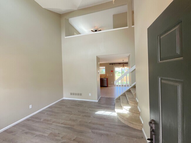 Building Photo - 7168 Prairie Wind Dr