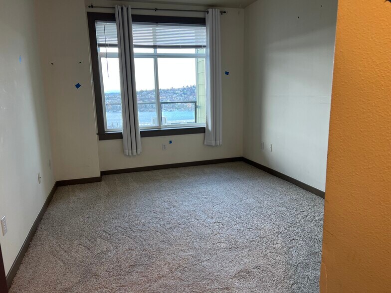 Building Photo - 655 Crockett St