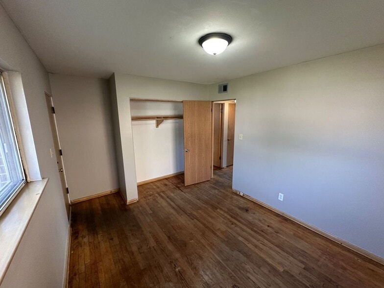 Building Photo - 9500 W Capitol Dr