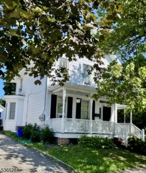 Building Photo - 209 Holmes St