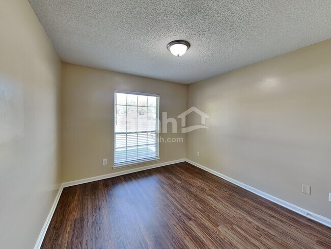 Building Photo - 2949 Biloxi Trl