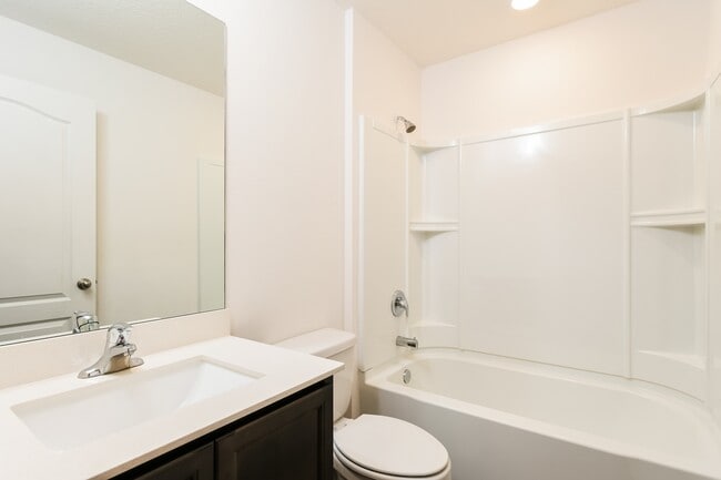 Building Photo - 509 Kensington View Dr