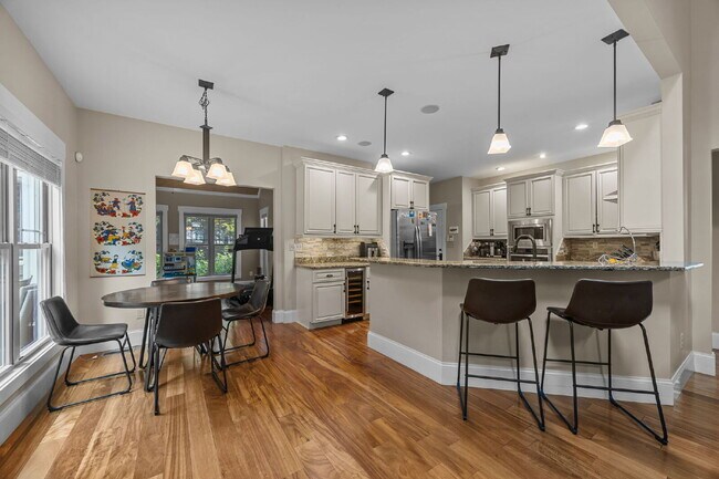 Building Photo - Spacious 3-Bedroom Home with Bonus Room & ...