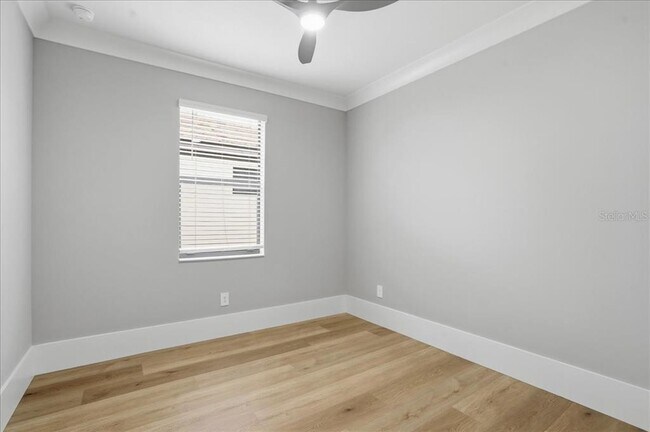 Building Photo - 15165 Serene Shrs Lp