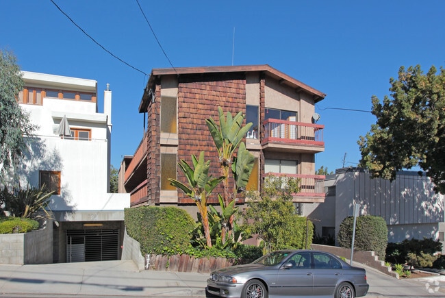 Building Photo - 511 Pier Ave