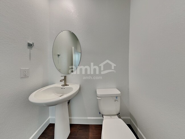 Building Photo - 8843 Brent Leaf Ave