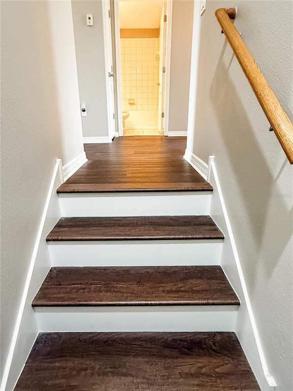 Building Photo - 10144 Arbor Run Dr