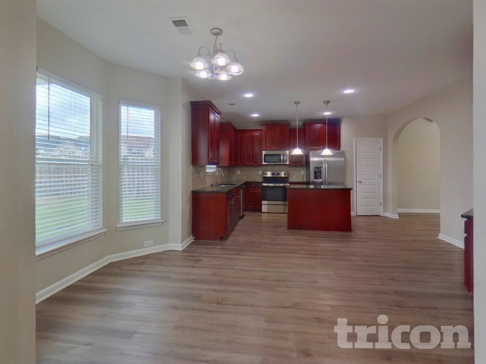 Building Photo - 2752 Huntcliff Dr