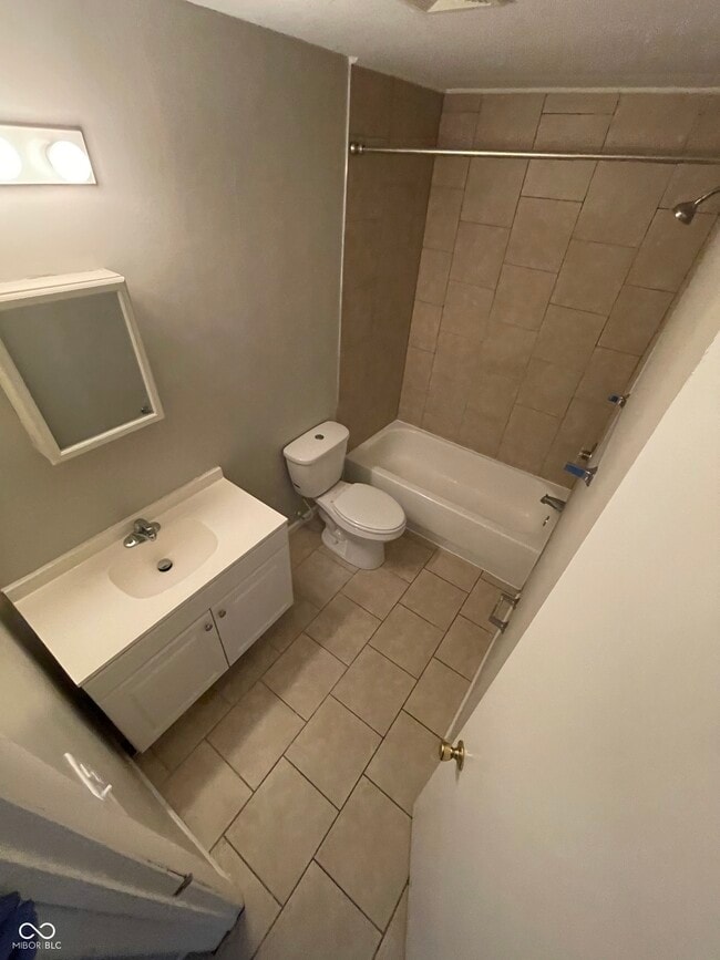 Building Photo - 622 Brewer Pl