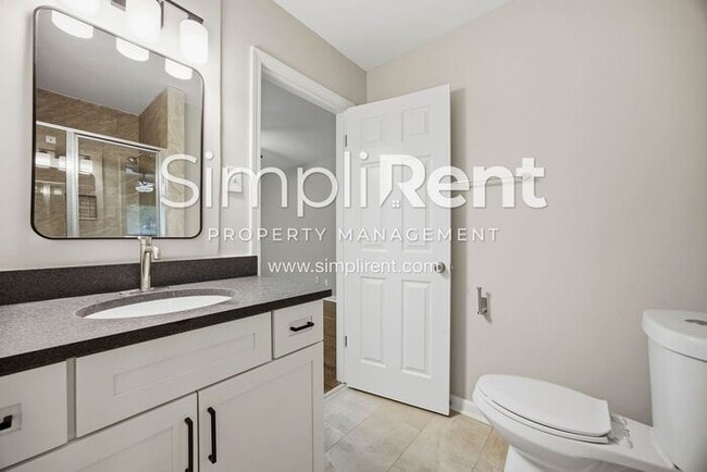 Building Photo - Beautifully Updated 4 Bedroom Home in Decatur! -1st month's Rent FREE with a 13-month lease!