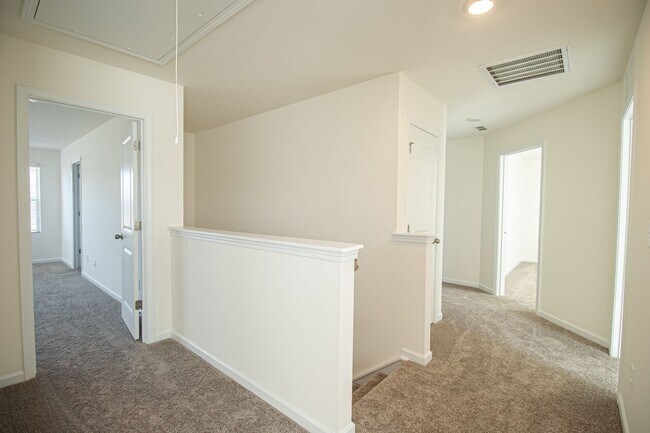 Building Photo - (Coming Soon) New 5 Bedrooms home in Indian Trail!