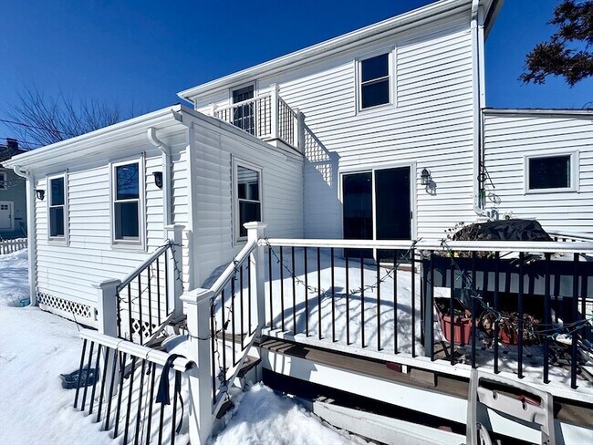 Building Photo - 10 Marrigan St