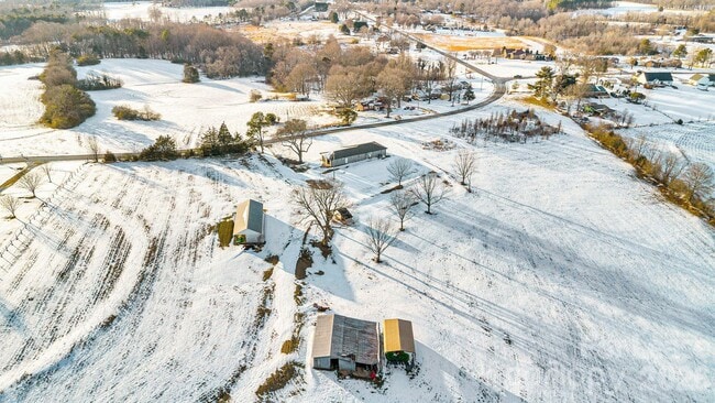Building Photo - 2765 Long Cir
