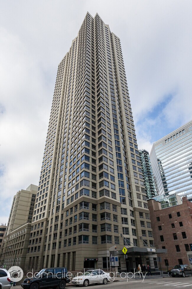 Primary Photo - 440 N Wabash Ave