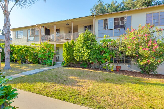 Building Photo - 1401 N Los Robles Ave
