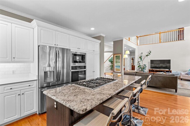 Building Photo - 806 Pine Forest Rd