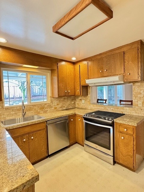 Building Photo - 310 Deerfield Dr