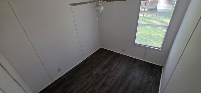 Building Photo - Cedar Street MHC