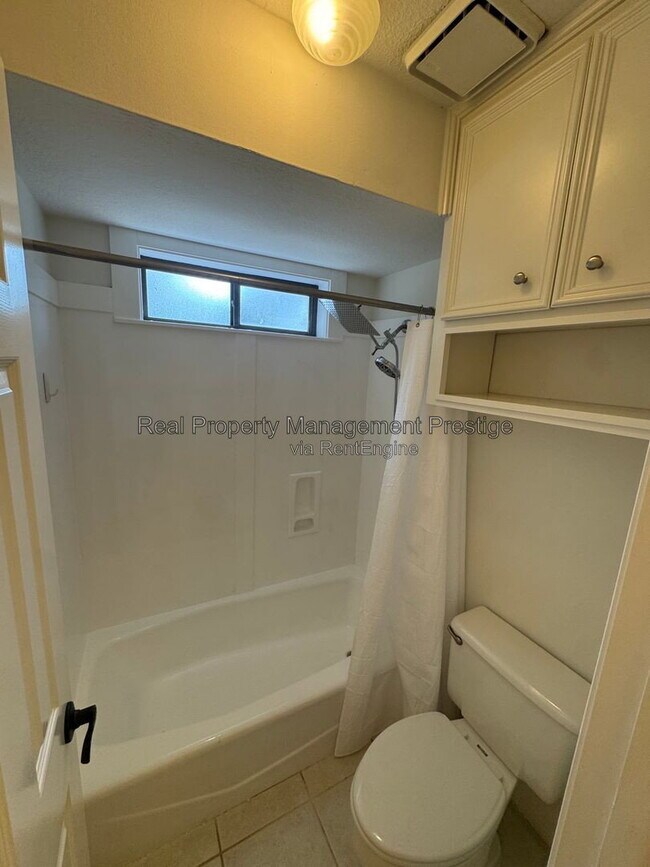 Building Photo - 15907 Spring Forest Dr