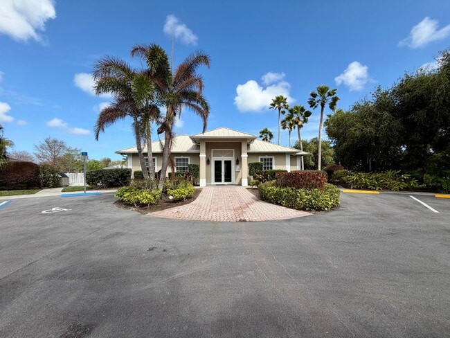 Building Photo - 6295 33rd Manor