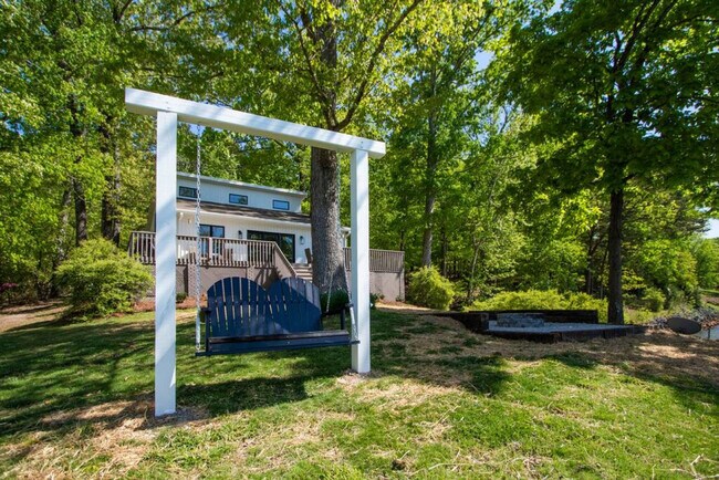 Building Photo - 16920 Landover Rd